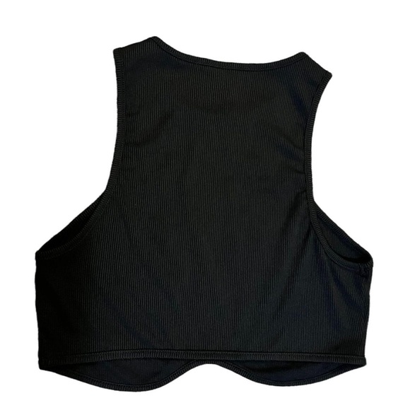 Cropped Tank Top - Picture 2 of 4